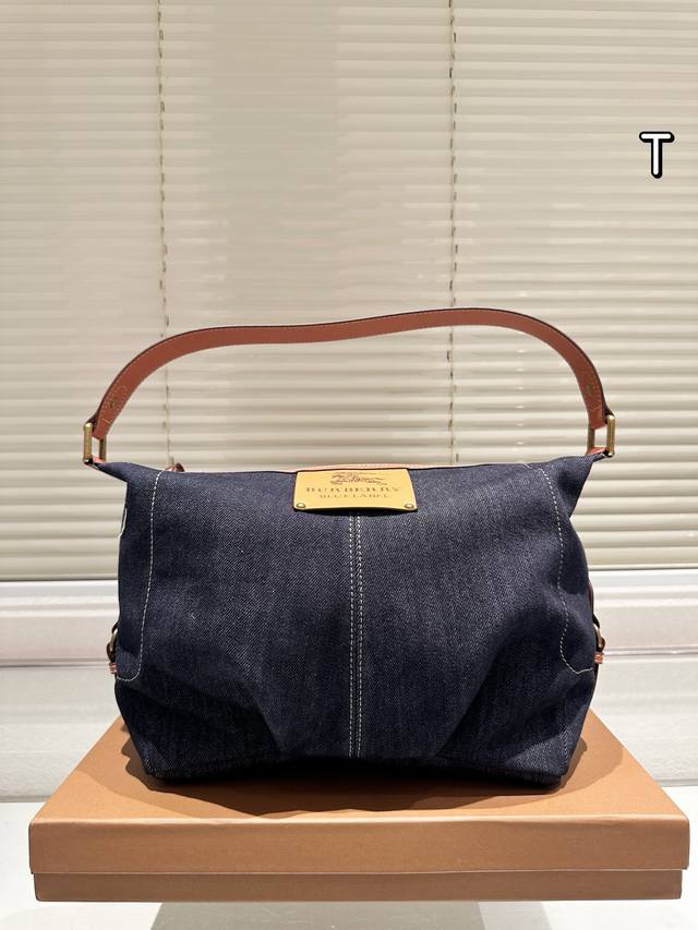 巴宝莉 Size：28.23 折叠礼盒 Burberry Tb包新品 高品质哦！