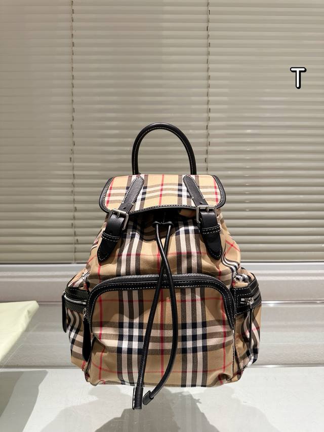 巴宝莉 Size：22.30 双肩 Burberry Tb包新品 高品质哦！