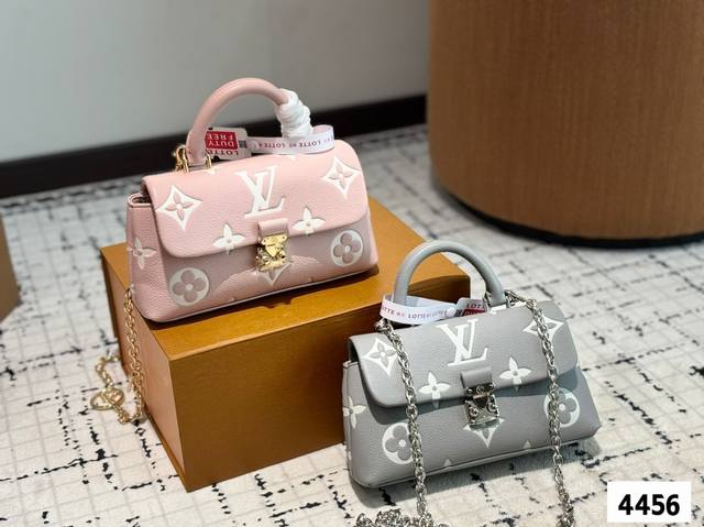 Size:20 L家 Madeleine Bb 非常喜欢这种带手柄的包 拎起来很有感觉! 搜索Lv Size:20 L家 Madeleine Bb 非常喜欢这种带手柄的包 拎起来很有感觉! 搜索Lv