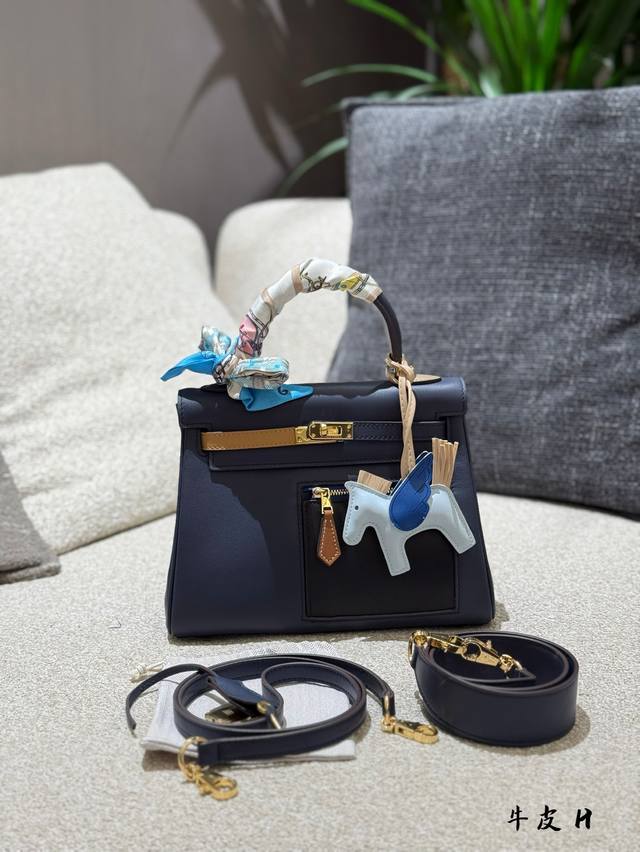 Hermes Kelly Colormatic凯莉包 进口头层牛皮Hermes Kelly Colormatic凯莉包 独家经典火爆出货纯皮集万千宠爱与一身爱