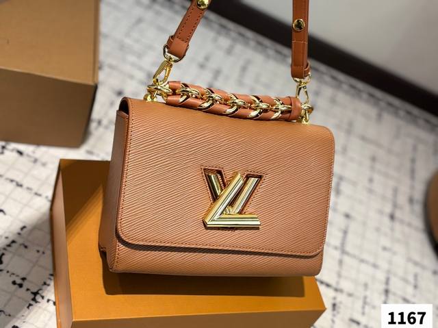 配折叠盒尺寸22.16 Lv Twist 水波纹链条包 独特设计 时尚又经典 超级百搭 日常通勤皆可 上身又A又飒