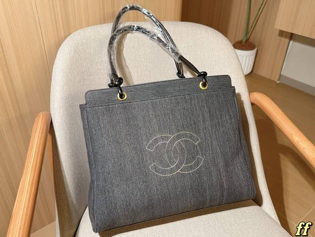 无盒 Chanel香奈儿 中古牛仔布托特包Tote购物袋 尺寸:40×29×14 无盒 Chanel香奈儿 中古牛仔布托特包Tote购物袋 尺寸:40×29×14