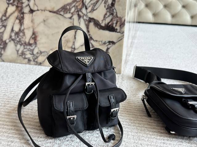 配盒子 Size：16Cm Prada Mini 单肩包 小迷你超可爱 设计超级方便和舒服！
