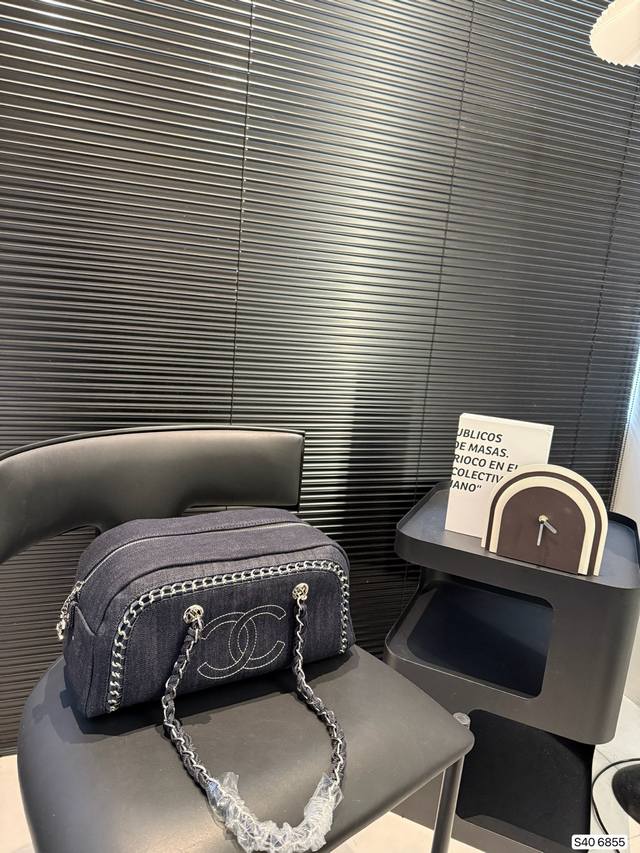 香奈儿保龄球 简单百搭 颜值高 日常出街首选 潮酷时尚女孩必入款。 尺寸：34 17 货号6855