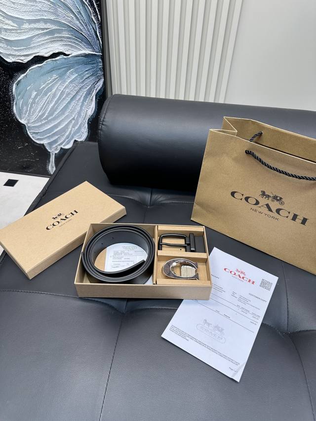 升级版 双头 蔻驰 ！！ 高版本 腰带 嘿哈 原单牛皮皮带～热门款 皮带里面最火的啦～质量很好 全套包装！五金绝对不褪色 皮带头和专柜一样的哦～ 配礼盒手提袋发