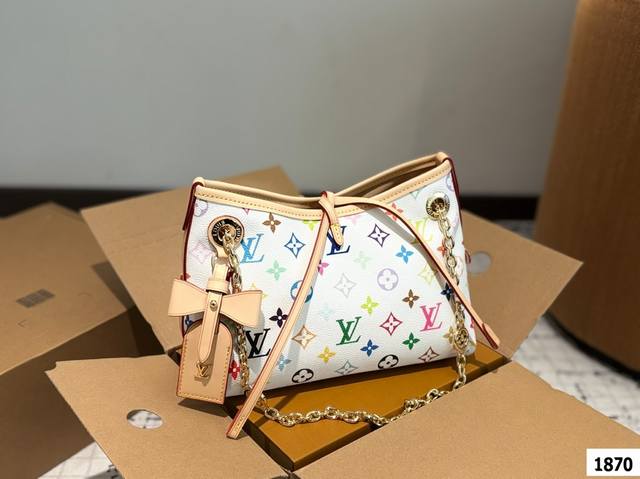 配盒子Lv Carryall Lv尤物人间白三彩真漂亮啊白三彩系列每一只都值得收藏，又可以搭配俏皮可爱下次想试试洒脱一点穿搭彩色老花 五彩缤纷的少女心满出来这只