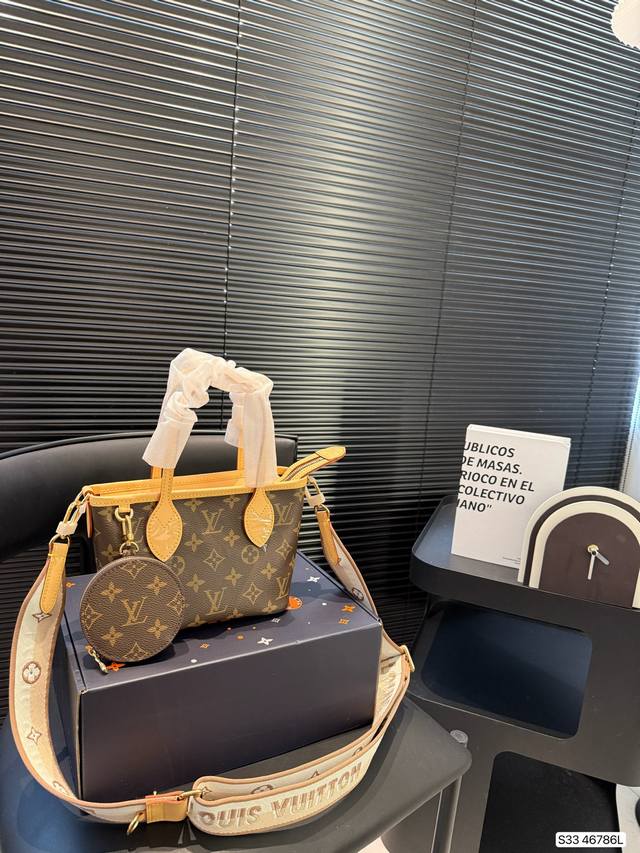 配飞机盒折叠盒子 Lv Mini 购物袋万年不过时 专用Lv面料原单五金 原版开模定制 专柜女包 手感超软 超舒服 全部五金都带Logo 时尚百搭，网红街拍首选