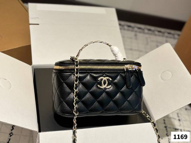 配折叠盒飞机盒 升级品质 Size：17.11Cm Chane 香奈儿 手柄化妆小盒子 出街打开能补妆 关上能拗造型