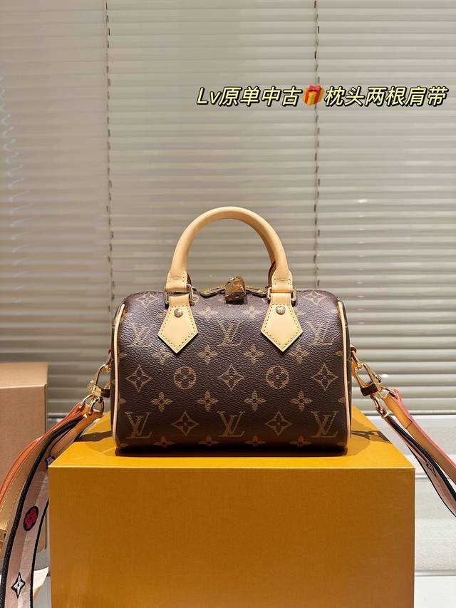 顶级皮 两根肩带 Lv Speedy20手袋最新款刺绣肩带枕头包老花手提单肩斜挎包尺寸：20*13*12Cm 天然变色牛皮 原版五金 重工双面刺绣肩带 全套包装