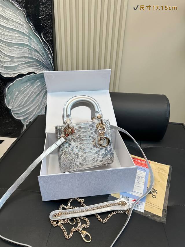 配折叠盒 迪奧Dior戴妃包高级蛇皮纹牛皮3格戴妃包高端品质 可随意对比专柜细节 独家出货 实拍图一组 看实拍 Goodlucky 人手必备的戴妃经典 五金超洋