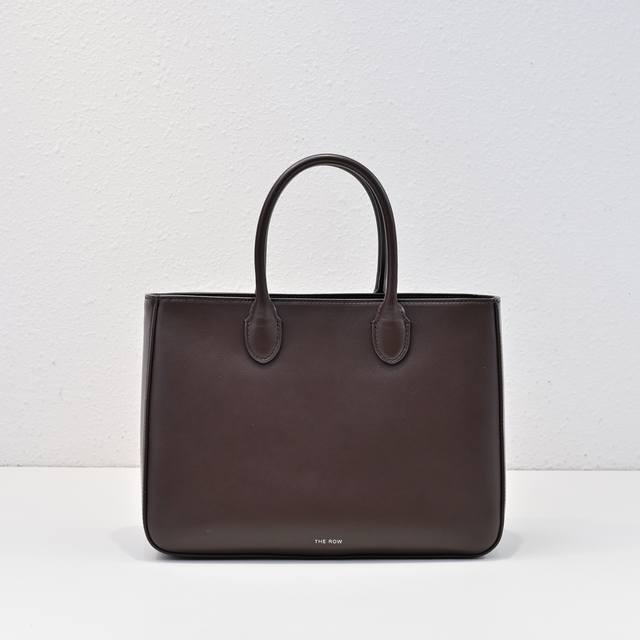 The Ro*家公文包 进口发软饮奶牛小牛皮 内里绵羊皮，钢五金 27Cmx19Cmx10Cm