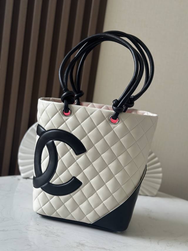 原厂皮 进口小牛皮 原厂出口产品 顶级工艺 大號黑配黑漆 菜蓝Ohanel