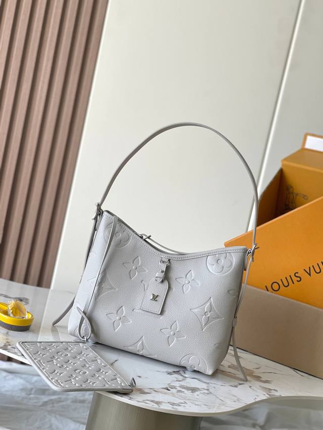 特级Mb原厂皮 本款 Carryall 小号手袋 型号：M12917芋泥乳色163C芯片版 材料：A级全钢五金，进口原厂牛皮 包装：全套原厂免税Mb包装 尺寸：