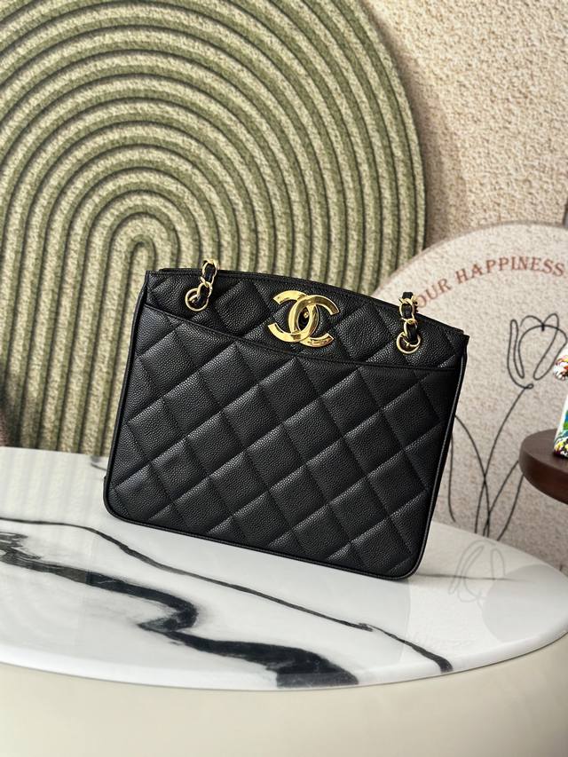 原厂皮 现货！Chanevintage购物袋A2212小号 黑色 牛皮球纹金扣的搭配 Vintage情怀在这个包上洒了一地！ 牛皮材质经久耐用 辨识度极高的大双