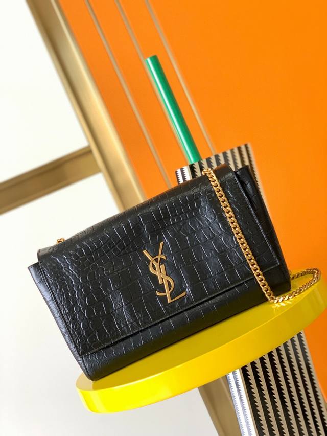 正品级 原厂皮 _正反两用麂皮&鳄鱼纹，买一个包相当于拥有两个包，巨划算_永恒经典的Kate，无需担心它会过时，一年四季都能用的款式，春夏用鳄鱼纹面，秋冬用麂皮