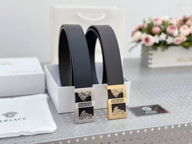 高级狠货 范思哲Versace皮带 好评无数 口碑爆棚 立体美杜莎人头扣头设计 Versace 是一个意大利奢侈品品牌 以希腊神话里的“Medusa蛇发女妖美杜