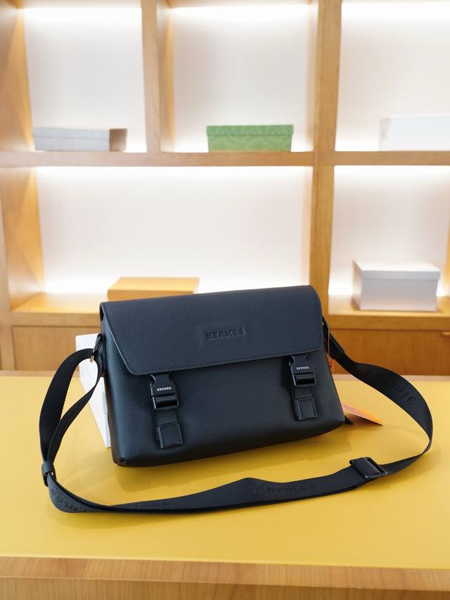 Hermes 爱马仕 官网同步 高版本 斜挎单肩背包 永恒不过时的标志性产品 纯原单小牛皮 顶级五金制作 非市面普通版本 贸易公司订单货 全部实拍 实用性非常高