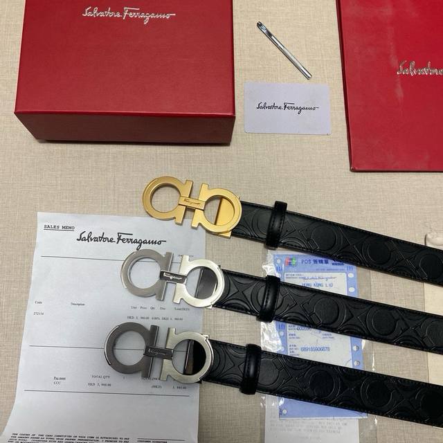 品牌：菲拉格慕Ferragamo 等级：原版品质.头层牛皮 专柜售经典爆款开模。油边精致 电脑车线 手感柔软.实物拍摄无修饰 上身效果超好、长度可裁剪.配专柜全