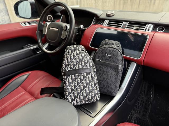 高端货 新款 “ Dior ”迪奥胸包迪奥斜挎包 Duo 老花满印拉链开合 单肩斜挎胸包 男款原厂面料高清五金Logo标志、专用里内里。顺滑拉链、油边平滑、做工