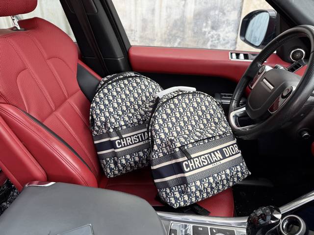 高端货 新款 “ Dior ”迪奥双肩包 Dior迪奥双肩包 Dior迪奥 Travel Original刺绣老花满印 科技面料 背包双肩包 常规 男女同款情侣