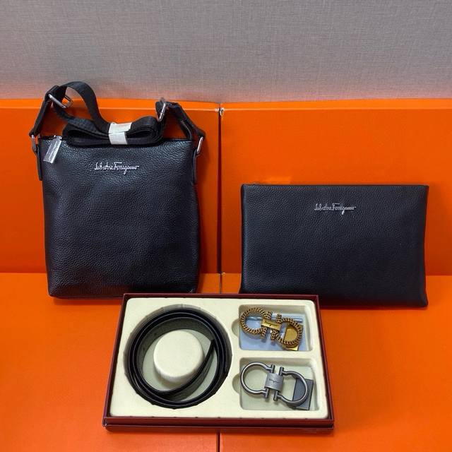 菲拉格慕Ferragamo 头层皮质组合礼盒包装腰带俩款包包超级组合 公文包包是很实用的选择。手提包日常是非常适合的。 双扣皮带：头层皮质带身搭配3.5Cm广州