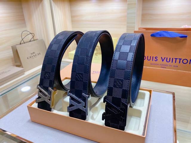 路易威登新款纯皮 双面可用 为全球最大的高级时尚控股公司以传统手工设计和款式新颖誉满全球随心驾驭[奸笑]宽度3.8厘米 附带原版包装