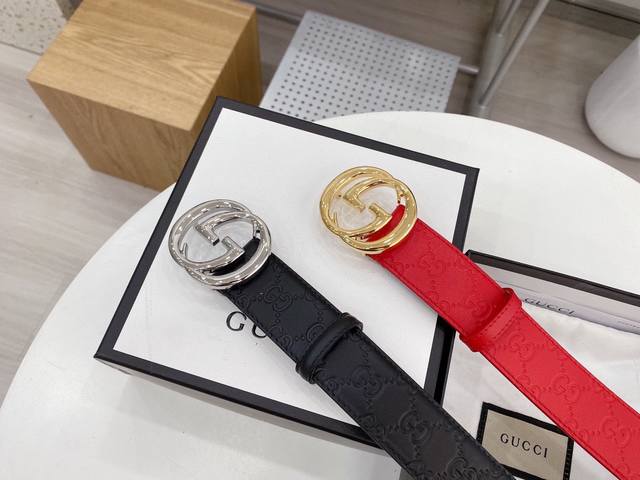 女款 品牌：Gucci古奇 专柜有售女神款。品质：D意大利进口牛皮扣头：纳米电镀扣头 颜色：黑色红色 带宽：3.8Cm