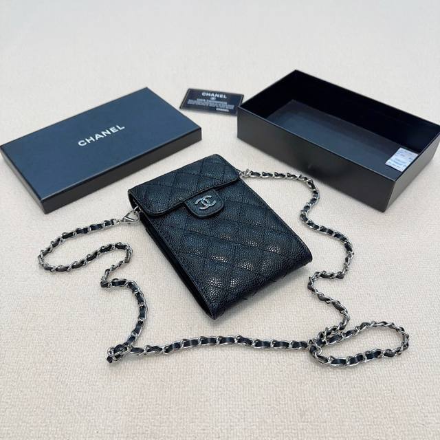 颜色 黑色尺寸 18X11香奈儿多功能手机包 可肩背专柜品质顶级进口鱼子酱牛皮 海外订制五金 做工油边精湛