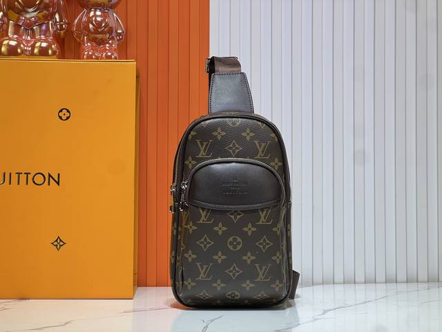 型号：M021-1 M46344 M46327 M41719 顶级工艺＋原厂五金细密精致简约别致在设计中，早已成为时尚的经典。颜色：老花 黑花 规格：28-18