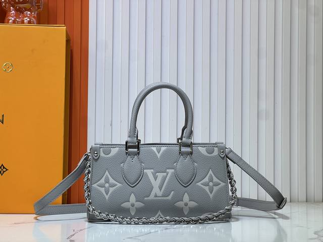 升级原版 M14213 M14236 M46653 本款 Onthego East West 手袋出自 Lv Milky Way 系列，为标志性 Monogra