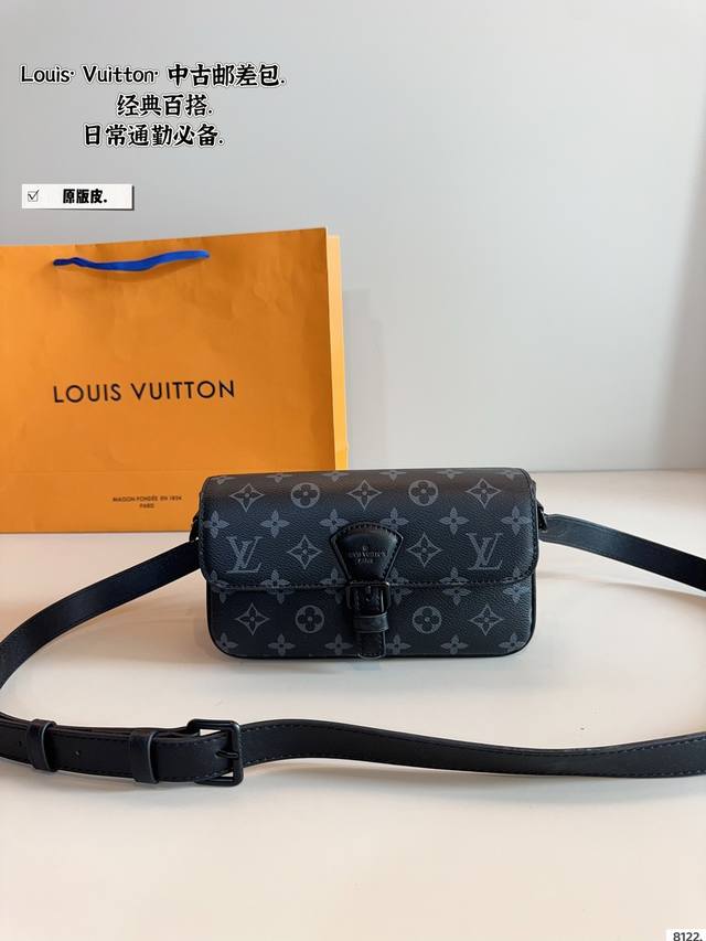 配礼盒. 男生必入超经典Lv S-Cape 邮差包测评 又是一期Louis Vuitton男包推荐真的很精彩 很多男包除了男生喜欢 今天推荐的这只Outdoor