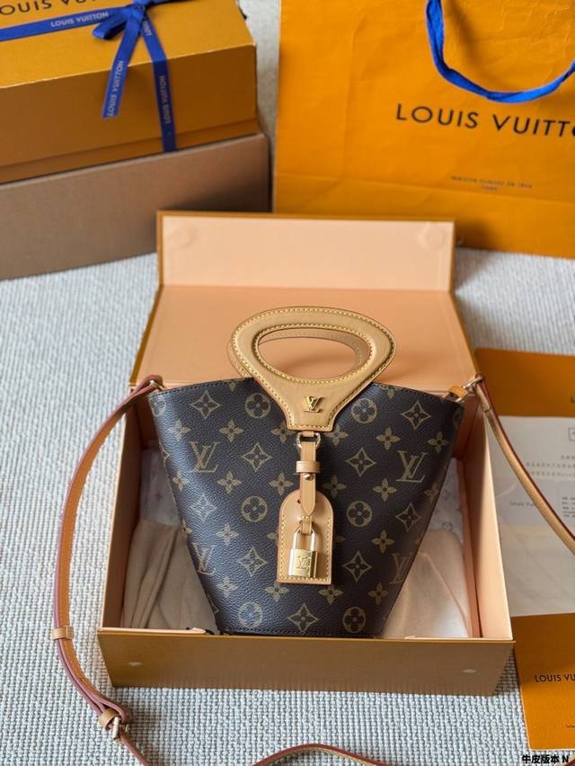 牛皮版本 Louisvuitton 25Ss Rivagebb Rivage Bb 手袋老花 Nicolas GhesquièRe 于 2025 春夏秀场呈献