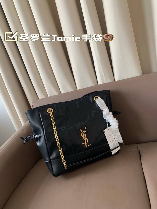 圣罗兰新品Jamie手袋,松弛有度的时尚,Ysl新品Jamie大号手袋,手袋的精致设计,不仅能够完美收纳你的日常所需,更是一种生活态度的展现。松弛有度,既不失优 圣罗兰新品Jamie手袋,松弛有度的时尚,Ysl新品Jamie大号手袋,手袋的精致设计,不仅能够完美收纳你的日常所需,更是一种生活态度的展现。松弛有度,既不失优