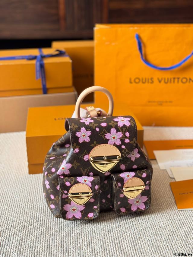 牛皮版本 Lv 樱花系列 Duma双肩包 新款 老花小号Bb双肩包 顶级牛皮 原单品质 尺寸20.24Cm