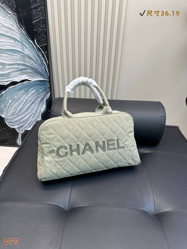 香奈儿牛仔保龄球手提斜挎包 时髦典雅 直接封神 Chanel值得入手 尺寸37.19Cm