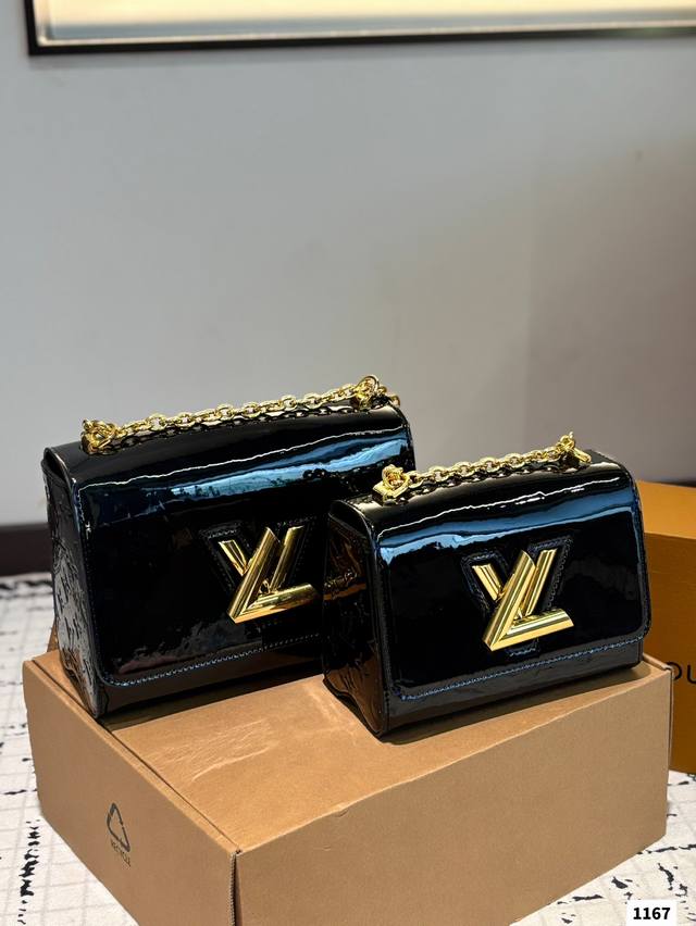 同价 折叠盒 原版五金带Logo Lvtwist新款包包 复古优雅 永远的经典 正式休闲皆可 日常通勤无压力 尺寸：22.16 19.13