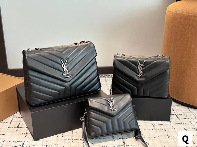 配折叠盒子 圣罗兰Lou Lou 邮差包Ysi家当之无愧的入门经典款超大容量 尺寸：大号29 20 中号22 17 小号20 15