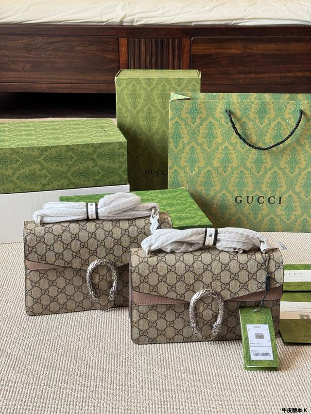 牛皮版本 Gucci 全面升级专柜对版品质 经典Dionysus酒神包 就是Alessandro亲自设计的 名字来源于古希腊罗马神话中的酒神 经典pvc搭配进口