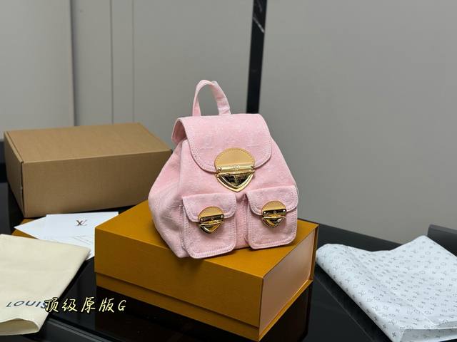 配折叠盒飞机盒 升级版 Size：20*20Cm Lv丹宁牛仔新款 出货就是王炸 好可爱一只