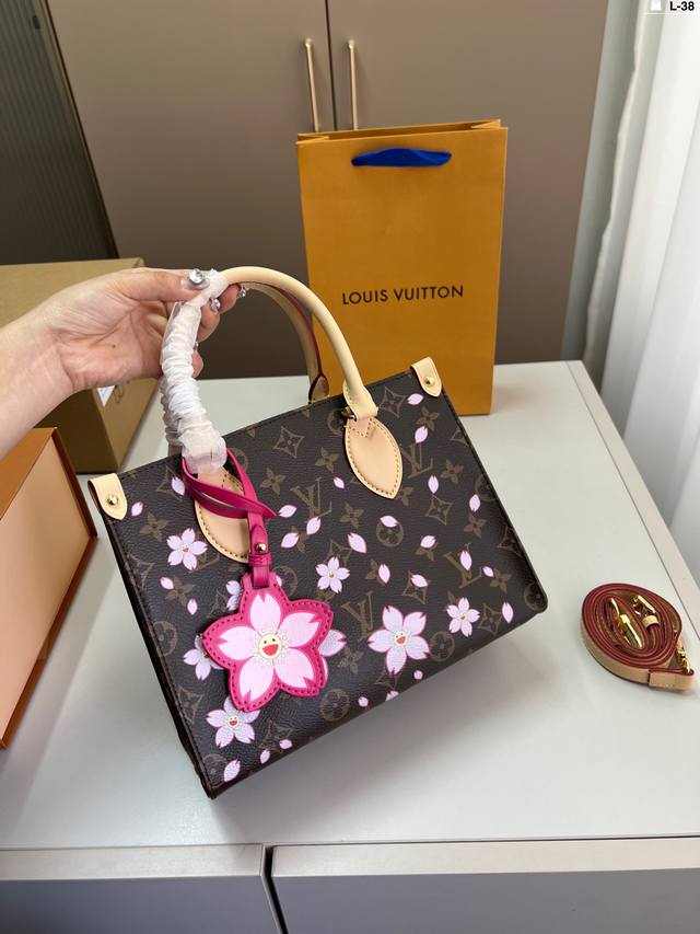 Lv路易威登托特包 上身真的太太太有质感啦 日常逛街不要太吸晴 L-38尺寸25×20折叠盒飞机盒