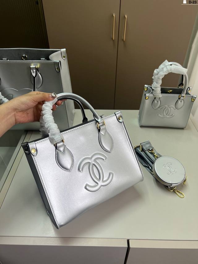 25厘米 Chanel香奈儿托特包 质感很高级容量超级大也很耐用 D-23尺寸18×15 25×20 32×27配盒