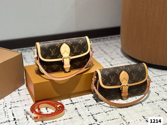 配折叠盒子 Lv 法棍 Lv尤物人间白三彩真漂亮啊白三彩系列每一只都值得收藏，又可以搭配俏皮可爱下次想试试洒脱一点穿搭彩色老花 五彩缤纷的少女心满出来这只包适配