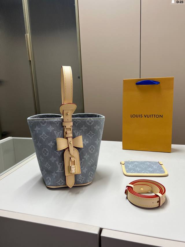装饰锁头不带钥匙 Lv路易斯威登牛仔水桶包 D-23尺寸17×18折叠盒