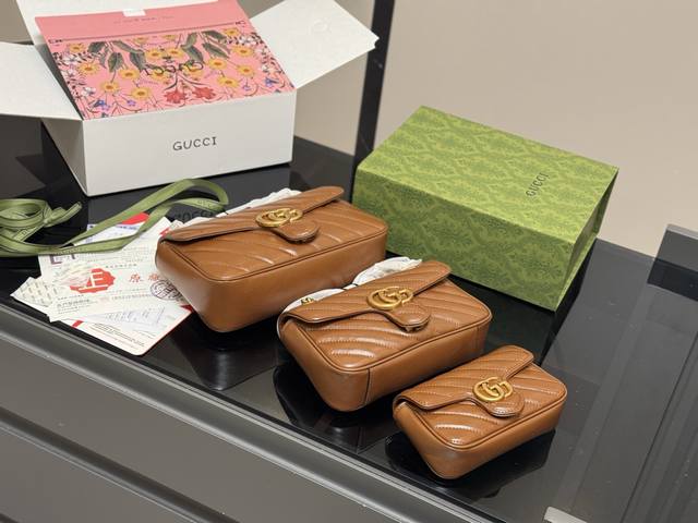 配折叠盒飞机盒 Size：16.5Cm 22Cm 26Cm Gg Marmont 三个尺寸 羊皮系列 质量很好 性价比高 古奇原单品质