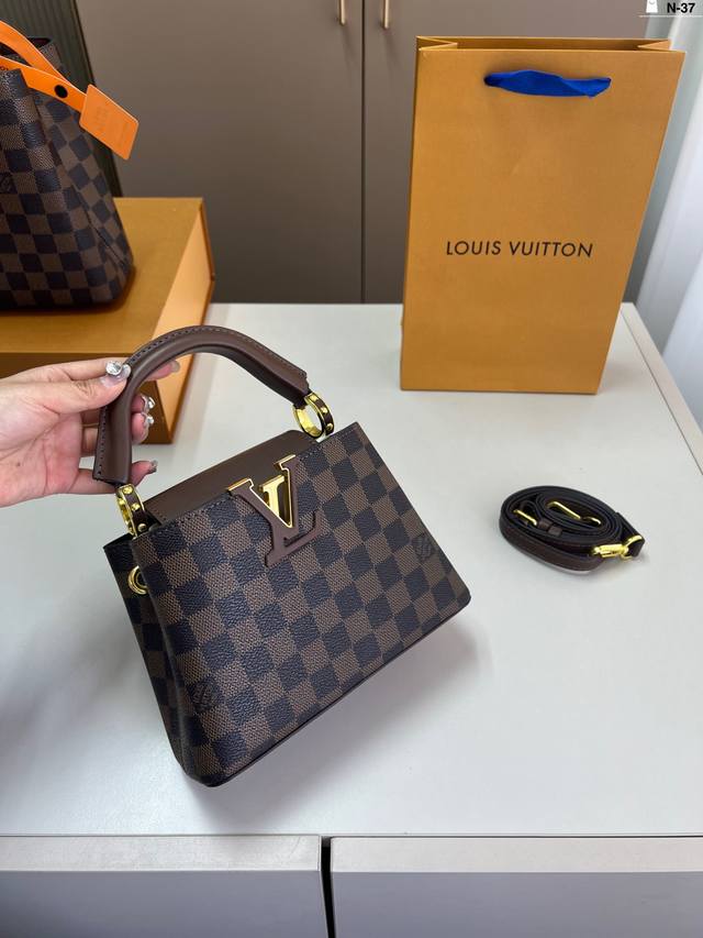 小 Lv路易威登超级百搭的手提包,手提斜挎超级实用,系运动与时装皆可 超大容量 N-37尺寸20×14 28×18折叠盒 小 Lv路易威登超级百搭的手提包,手提斜挎超级实用,系运动与时装皆可 超大容量 N-37尺寸20×14 28×18折叠盒