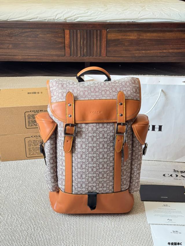 牛皮版本 Coach新款Hudson 系列 男款 双肩包 Coach经典老花男士双肩包 容量超大，可以放下16寸笔记本电脑，背起来立体有型，短途旅行游玩出差完全
