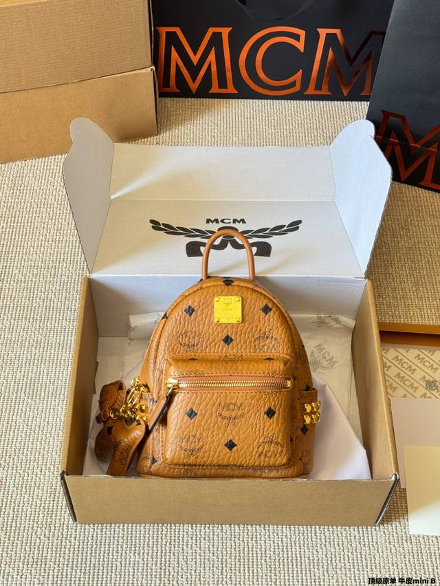 顶级原单 牛皮 迷你 经典原单Mcm双肩背包到货啦 M C M 款韩国专柜新款双肩包青岛原单代工品质 原版颜色拉头！专柜同材质 原版Ykk拉头拉链 专柜原装定制