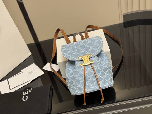 配折叠盒 Size:18.21Cm 赛琳 双肩包配牛皮 新品迷你来咯~ 高颜值皮扣设计太给力了 配折叠盒 Size:18.21Cm 赛琳 双肩包配牛皮 新品迷你来咯~ 高颜值皮扣设计太给力了