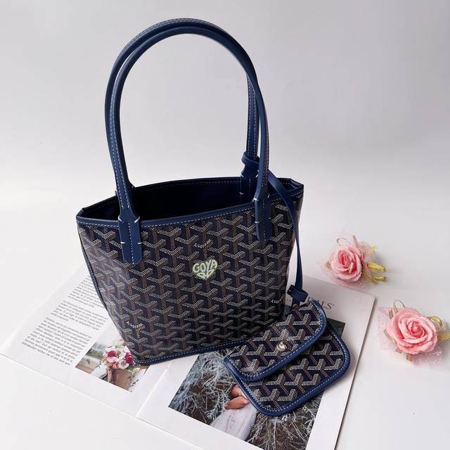 mini购物袋，狗牙包，超级无敌网红包包，休闲时尚，百搭款，容量大，原版皮，原版五金，尺寸20*10*19.5