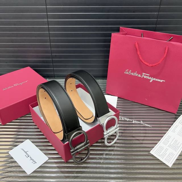 ferragamo 菲拉格慕 钢扣牛皮腰带 男士经典款皮带 多色可选 时装搭配必备款 优质扣头 采用原厂牛皮带身 高品质全套包装 礼盒 礼袋 小票
